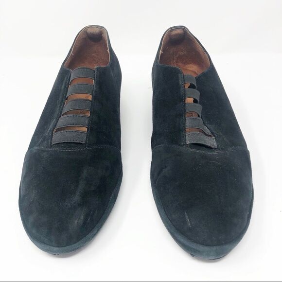 L’AMOUR DES PIEDS | Black Beziers Suede Shoes 9 - Picture 2 of 8